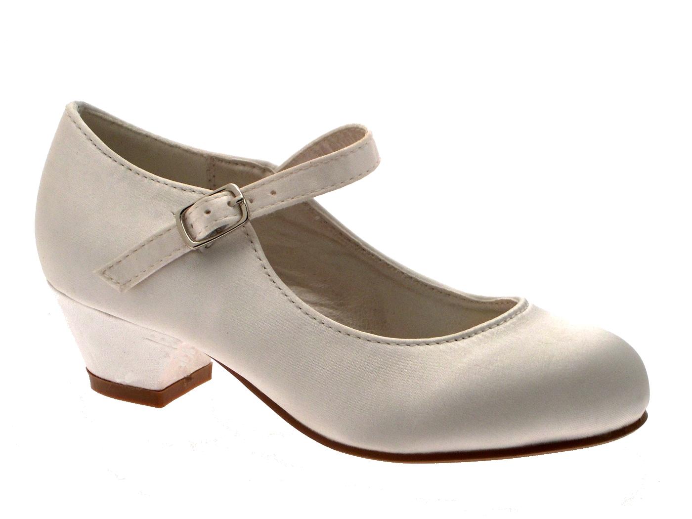 heels with a small heel